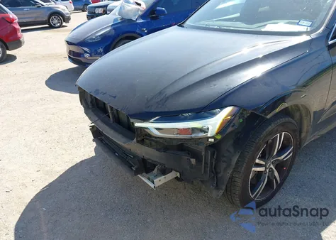 2018 Volvo Xc60 T6 R-Design from USA, damaged, VIN LYVA22RM8JB106488
